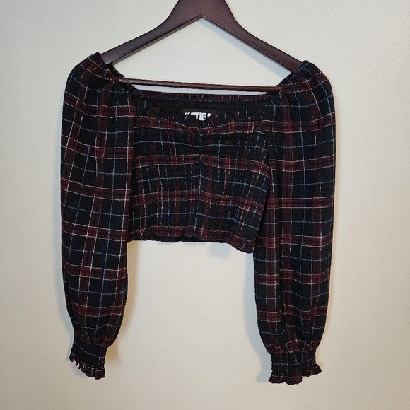 Katie J NYC Top Plaid Off-Shoulder Crop Long Sleeve Red Black Blue Casual Date - Picture 8 of 8
